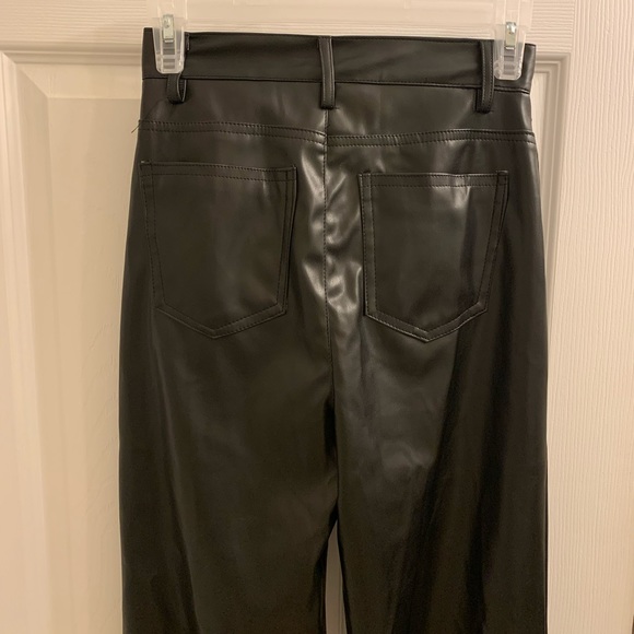 Forever 21 Leather Pants; Size XS; Black - Picture 4 of 5